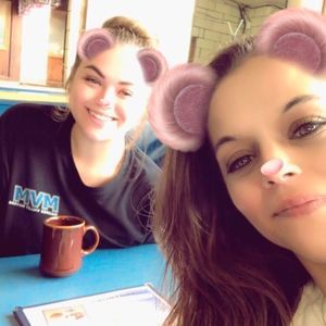 Meet your Posher, Stephanie